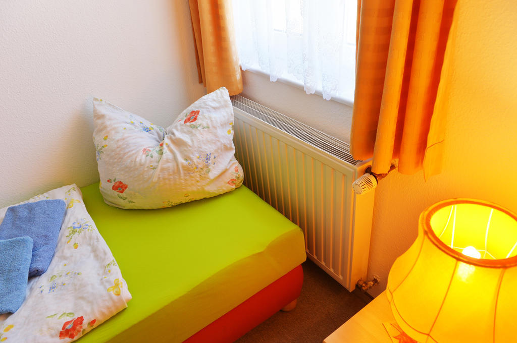 Pension Damköhler Thale OT Westerhausen Zimmer foto